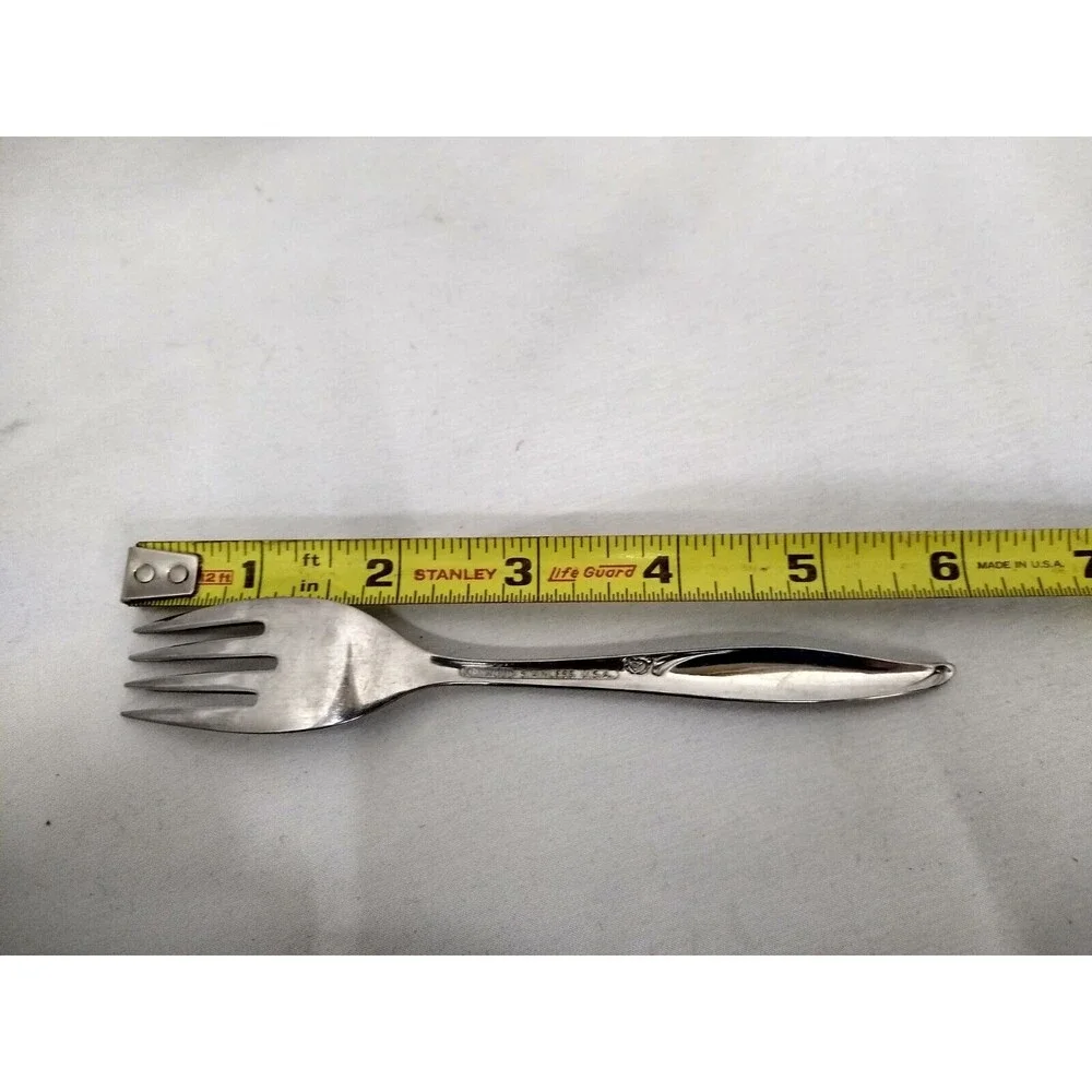 VINTAGE Oneida Kenwood Forever Rose USA Stainless Glossy Dinner Fork 7